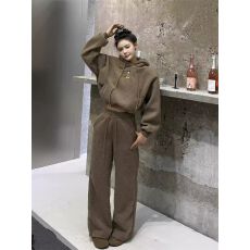 批发韩版秋冬洋气减龄卡通刺绣仿羊羔毛加厚连帽套头卫衣<b class='q'>哈伦裤</b>两件套