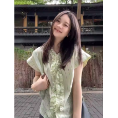 批发木耳边条纹短袖衬衫女夏季2026新款设计感宽松短款小个子减龄上衣