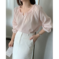 原版 chic早春新款木耳边圆领纽扣气质衫