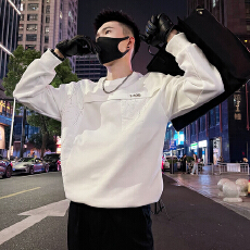 批发秋款男士卫衣异质拼接褶皱肌理感潮牌帅气圆领长袖上衣