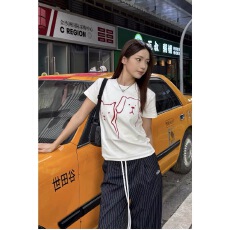 批发40支220克精梳92%棉+8%氨纶后包领<b class='q'>修身</b>显瘦正肩短袖t恤女辣妹短款