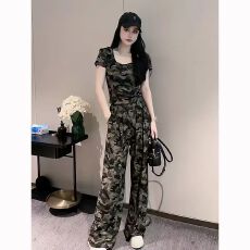 批发<b class='q'>迷彩服</b>休闲<b class='q'>套装</b>女夏季2025新款修身显瘦t恤上衣高腰长裤子两件套