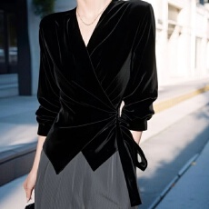 批发预售12/5韩国绒法式丝绒<b class='q'>衬衫</b>春夏新款V领<b class='q'>衬衣</b>简约<b class='q'>修身</b>上衣