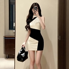 批发预12/12【德绒1*1】辣妹红色无袖露肩<b class='q'>连衣裙</b>女秋冬季修身包臀短裙