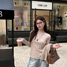 批发预12/10【徳绒1*1】<b class='q'>大码</b>女保暖木耳边长袖T恤碎花<b class='q'>打底衫</b>宽松上衣