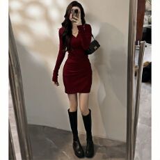 批发预12/31徳绒1*1秋冬新款v领长袖辣妹连衣裙修身紧身显瘦打底