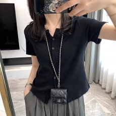 批发涤纶 短袖女夏季百搭时髦简约休闲显瘦修身排扣<b class='q'>短款</b>T恤正肩上衣