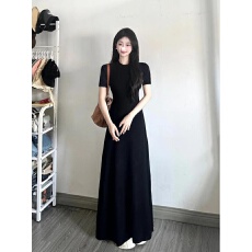 批发韩风圆领短袖女连衣裙长款气质黑色辣妹修身<b class='q'>显瘦</b>内搭打底小黑裙