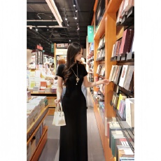 批发韩风圆领<b class='q'>短袖</b>女连衣裙长款气质黑色辣妹修身显瘦内搭打底小黑裙