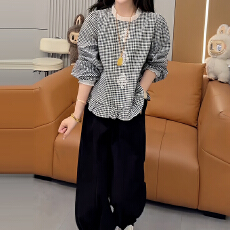 批发官图  2026春秋新款<b class='q'>时尚</b>独特超好看格子打底衫遮肉花苞裤两件套女