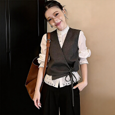 批发官图  法式<b class='q'>甜美</b>设计感减龄白色衬衫上衣漂亮小衫灰色马甲两件套女