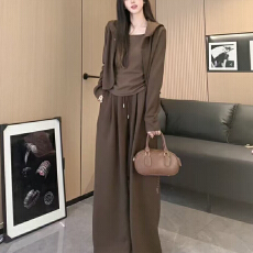 批发官图  <b class='q'>时尚</b>休闲套装女2026春秋季新款吊带打底衫外套阔腿裤三件套