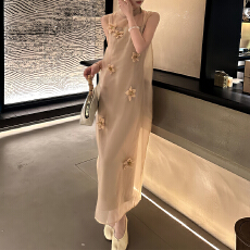 批发官图  2026夏季新款设计感无袖休闲<b class='q'>连衣裙</b><b class='q'>女</b>透气宽松显瘦长款裙子