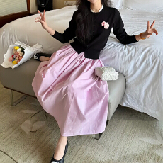 官图  2026年秋季新款巨好看套装女撞色领长袖上衣粉色裙子两件套