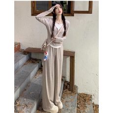 批发又a又飒套<b class='q'>装</b>女入秋穿搭一整套盐系轻熟高级感气质休闲运动两件套