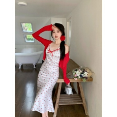 批发夏季新款淑女风碎花<b class='q'>连衣裙</b>2025气质法式开衫外搭吊带长裙两件套