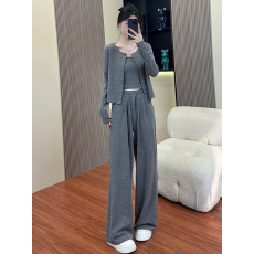 批发薄款运动休闲套装时尚春<b class='q'>夏季</b>2026新款宽松<b class='q'>开衫</b>阔腿裤三件套百搭