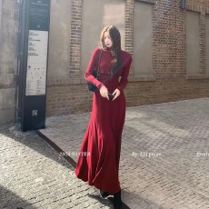 批发【两件套】韩系复古套装女<b class='q'>冬</b>气质针织连衣裙红色新年战袍裙