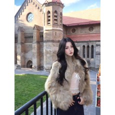 批发高级感仿狐狸毛皮草外套女短款冬季新款时尚洋气皮毛一体毛毛上衣