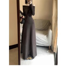 批发2026新款法式温柔风针织<b class='q'>连衣裙</b>子女秋冬季慵懒高级感收腰长裙套装