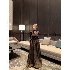 批发法式纯欲复古显瘦长袖轻熟<b class='q'>赫本</b><b class='q'>风</b>高级感穿搭波点半裙子两件套裙装