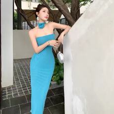 批发【原版】海边度假风性感<b class='q'>一字肩</b>抹胸<b class='q'>连衣裙</b>女夏氛围感立体花显身材