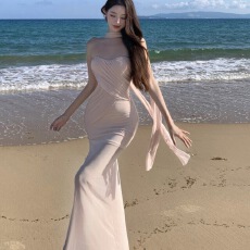 批发纯欲辣妹网纱飘带修身褶皱长裙设计感海岛度假风拍照鱼尾<b class='q'>连衣裙</b>子
