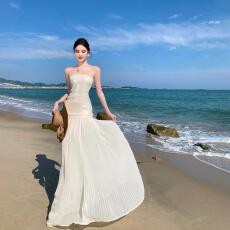 批发法式设计高级感小香风亮片性感抹胸<b class='q'>连衣裙</b>女生日礼服裙绝美度假裙
