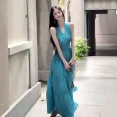 批发2026新款高级绝美裙子多巴胺穿搭海边度假<b class='q'>连衣裙</b>收腰显瘦长裙女夏