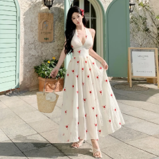 批发纯欲风提花露背挂脖V领连衣裙女<b class='q'>夏</b>季海边度假收腰气质沙滩长裙子