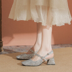 批发方头玛丽珍包头凉鞋女扣带粗跟后空单鞋气质法式夏季水钻鞋