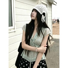 批发法式波点短袖衬衫女夏季蕾丝边V领衬衣<b class='q'>雪纺衫</b>显瘦小飞袖绿色上衣