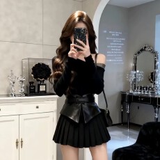 批发法式御姐风黑色斜领露肩长袖连衣裙女秋冬气质收腰显瘦百褶短裙子