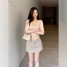批发温柔<b class='q'>甜美</b>风琴褶短袖t恤女夏新款超好看收腰显瘦百搭短款针织上衣
