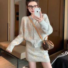 批发原版做法+针织质量+秋季新<b class='q'>女装</b>韩版印花运动针织衫包臀短裙两件套