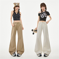 批发早春休闲柔软舒适微喇不贴腿<b class='q'>牛仔裤</b>女个性翻盖口袋宽松显瘦喇叭裤