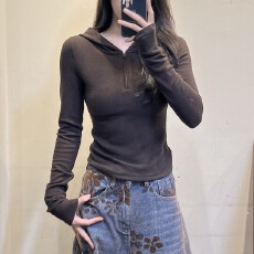 批发简约纯色半拉链设计百搭套头连帽抓绒上衣修身显瘦时尚长袖打底衫