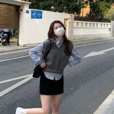 批发2025春季韩系法式polo领条纹衬衫搭洋气套头针织毛衣马甲两件套女