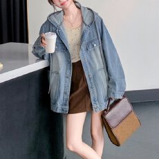 批发2025春秋新款连帽水洗<b class='q'>牛仔</b>外套男女宽松潮流帅气做旧复古夹克褂子