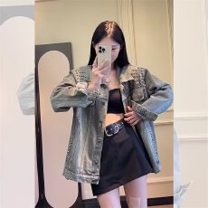 批发2025美式复古牛外套女秋冬新款破洞宽松休闲显瘦百搭上衣夹克