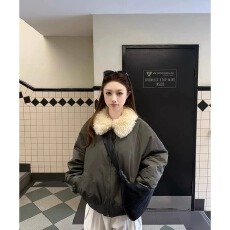 批发橄榄绿复古毛毛翻领<b class='q'>棉衣</b>外套女秋冬新款加厚保暖休闲宽松棉服上衣
