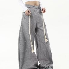 批发美式复古弯刀阔腿运动休闲裤女早春新款<b class='q'>设计</b>感宽松卫裤直筒拖地裤