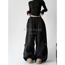 批发美式复古速干工装裤女2025夏季新款防晒轻薄褶皱伞兵弯刀廓休闲裤