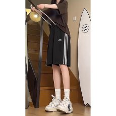 批发<b class='q'>克</b><b class='q'>罗</b><b class='q'>星</b>面料三杆绣花休闲京抖猫短裤女文艺新款慵懒百搭简约原宿