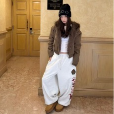 批发美式情侣装复古侧边字母刺绣休闲卫裤男女宽松直筒阔腿长裤<b class='q'>潮</b>ins