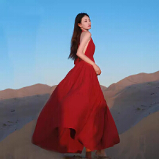 批发2026<b class='q'>连衣裙</b>子女夏季海边度假高级感长裙新款法式气质红色v领挂脖