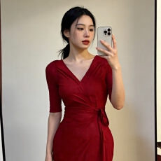 批发原版质量 260克随心裁 <b class='q'>夏季</b>新款复古高级感气质收腰显瘦开叉<b class='q'>长裙</b>