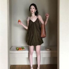 批发原版质量做法 挂脖吊带连衣裙复古独特海边穿搭温柔风巨好看的