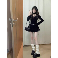 批发韩系秋季辣妹穿搭蕾丝挂脖长袖连衣裙设计感<b class='q'>气质</b>收腰蛋糕裙短裙子