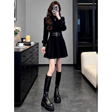 批发大码微胖mm赫本风<b class='q'>气质</b>半高领小黑裙女秋冬打底温柔显瘦收腰连衣裙
